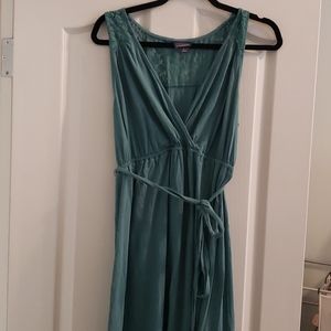 Maternity maxi dress